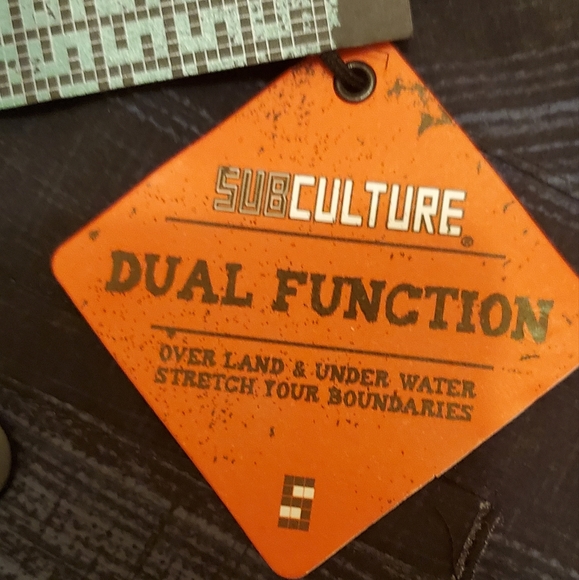 Men's Hybrid shorts - Picture 3 of 3